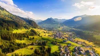  Das Kleinwalsertal aus der Vogelperspektive 